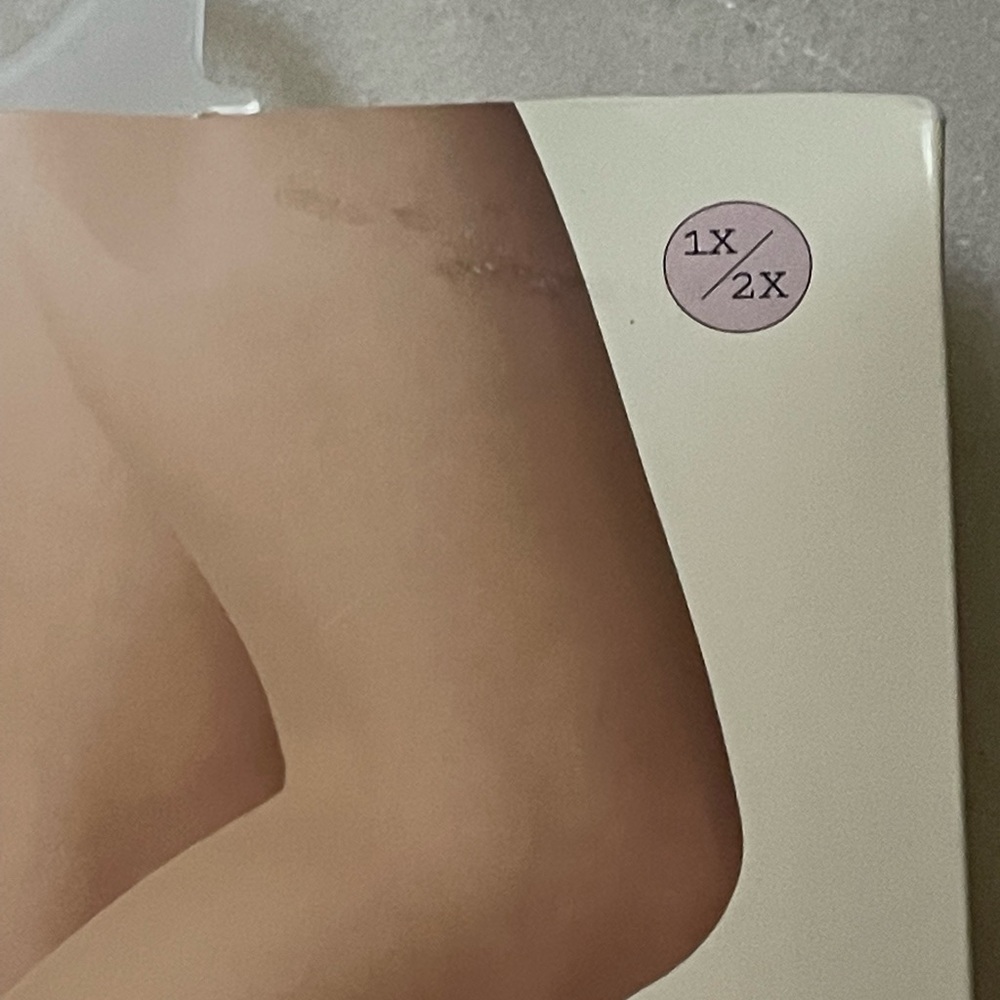 A new day Sheer Hosiery Light Shine 20 diner nude plus size 1x/2x - Picture 6 of 6